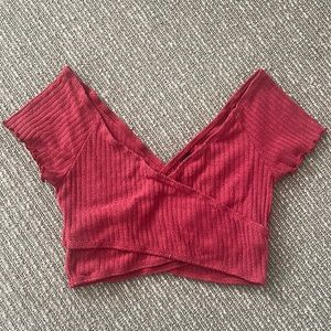 Red cropped top XS